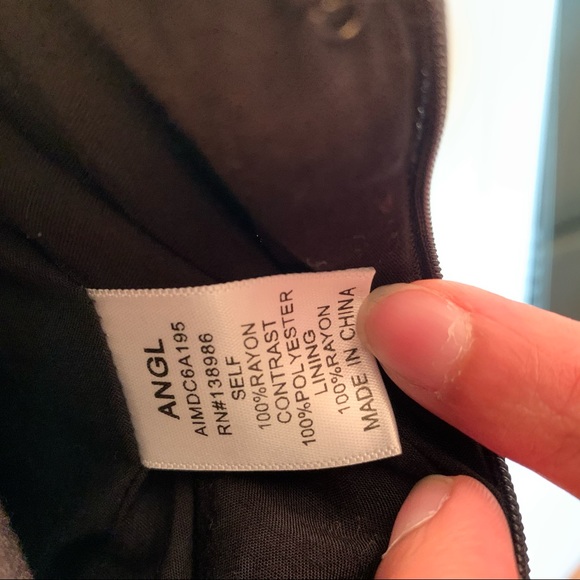 🆕 NWT- ANGL Lace Back Romper - Picture 9 of 9